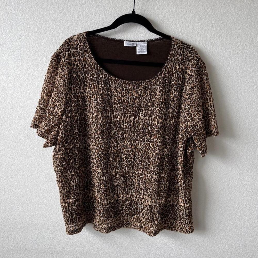 Brown lace leopard print top